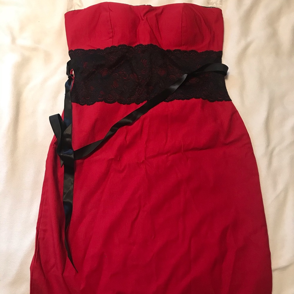 Red strapless dress